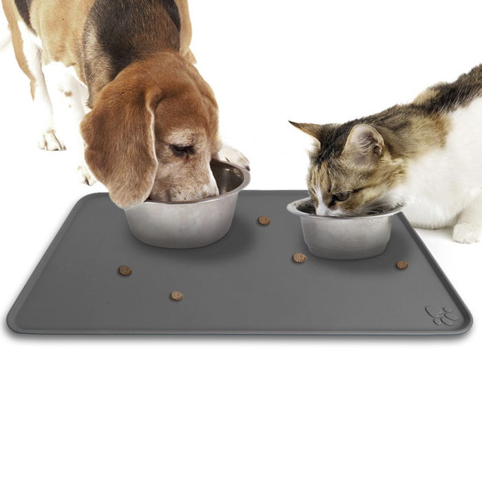 iGadgitz Home FDA Grade Silicone Pet Feeding Mat 47x30cm Non Slip Pet Food Mat for Dog Cat Bowls
